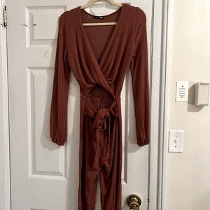 Fashion Nova mid cut out jumpsuit. Size L.